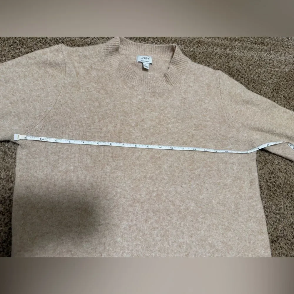 J. Crew Women’s Extra Soft Knit Crewneck Tan Camel Wool Blend Sweater Small
